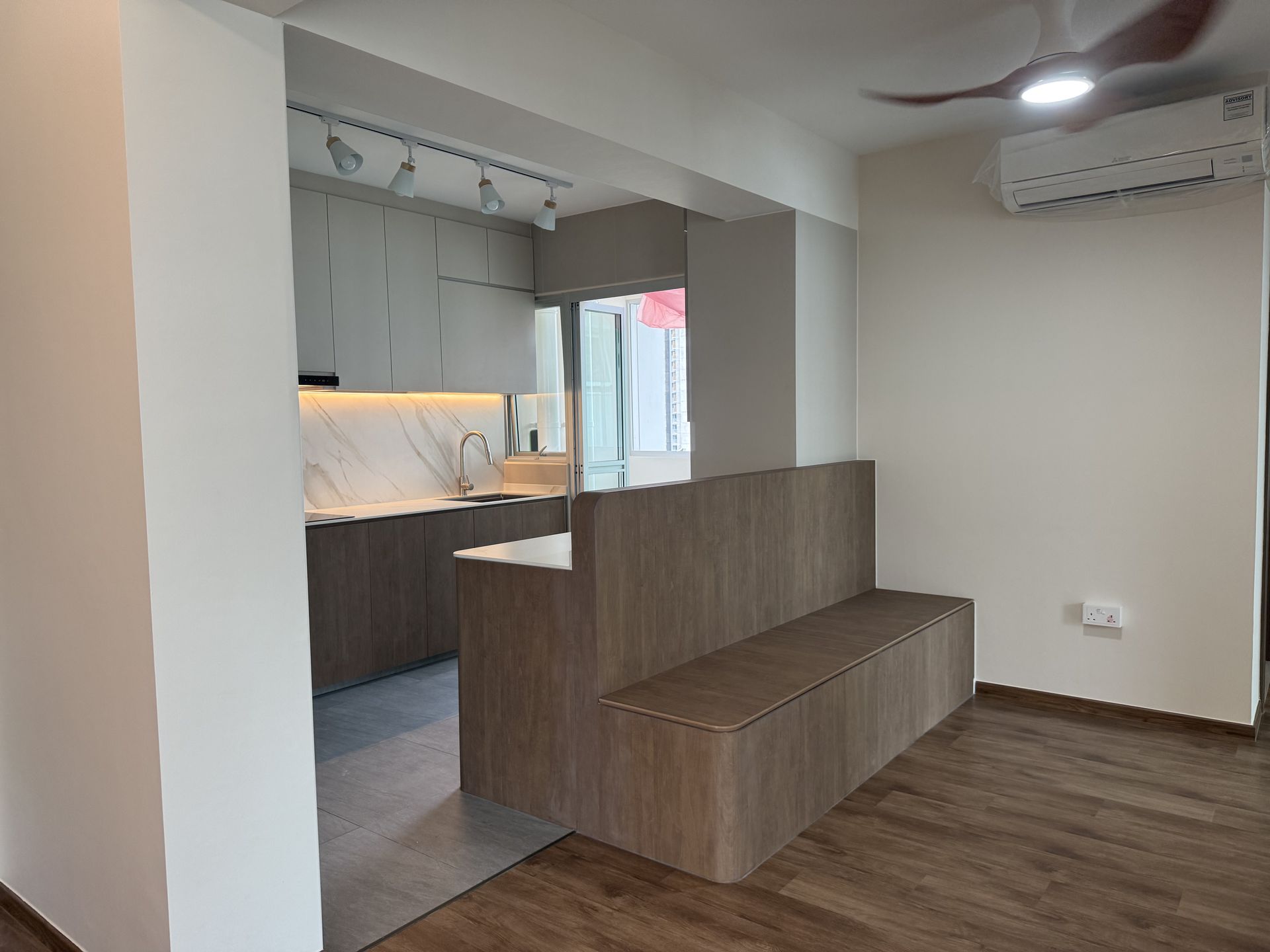 Blk 149A Towner Chest